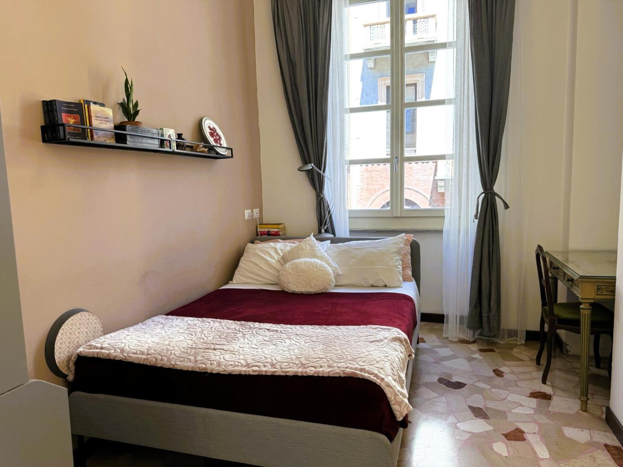 Emozione - Affascinante, Silenzioso, In Palazzo D'epoca Pressi Piazza Solferino * Turin